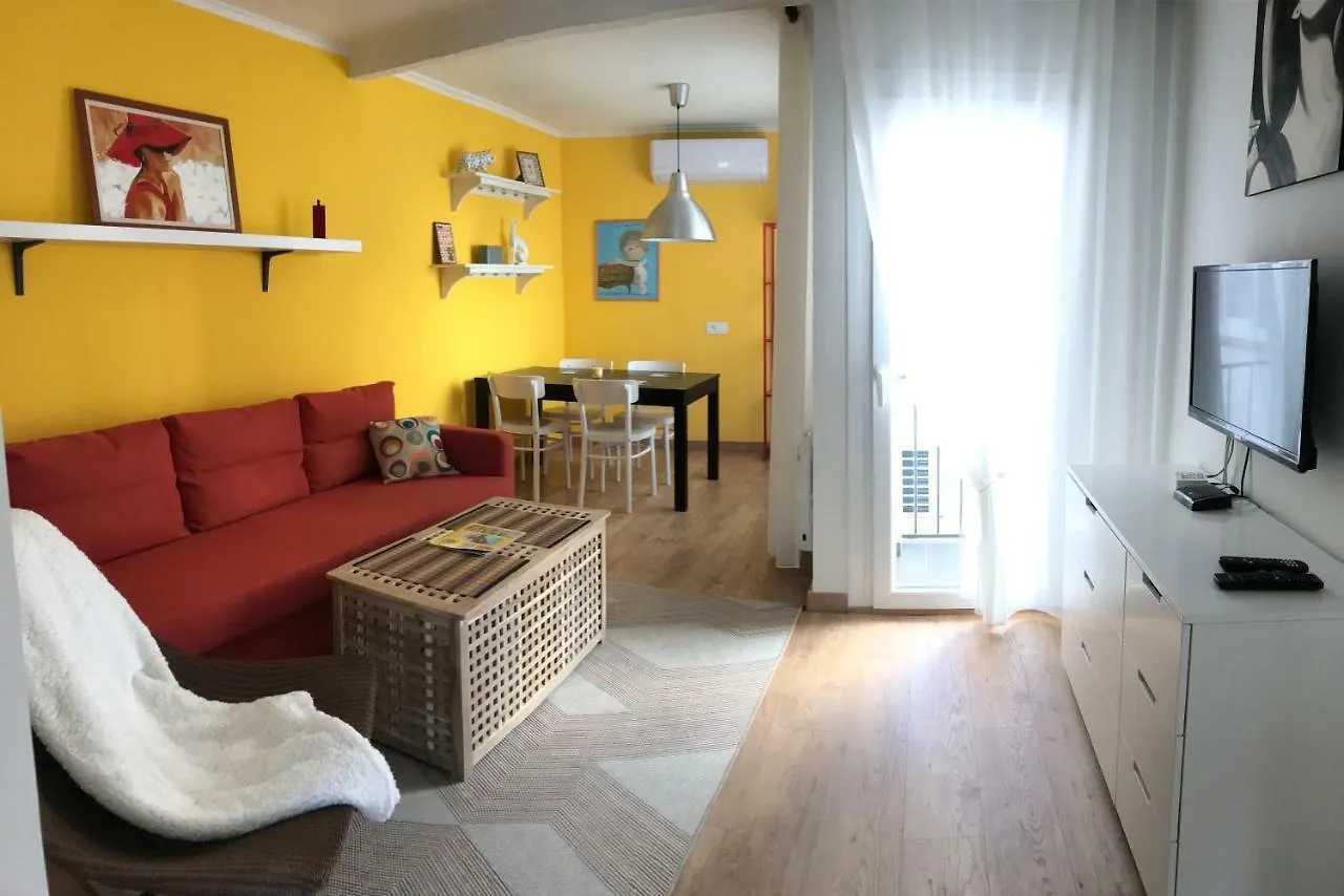 La Vela Blanca Apartment Roses